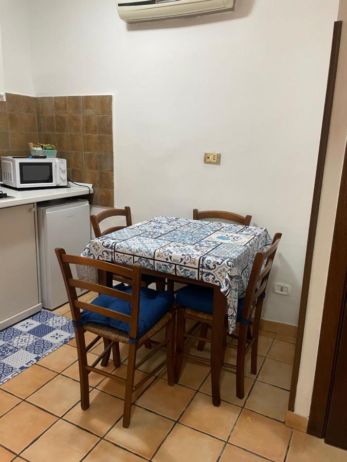 Le Suite Di Ginevra 那不勒斯 外观 照片